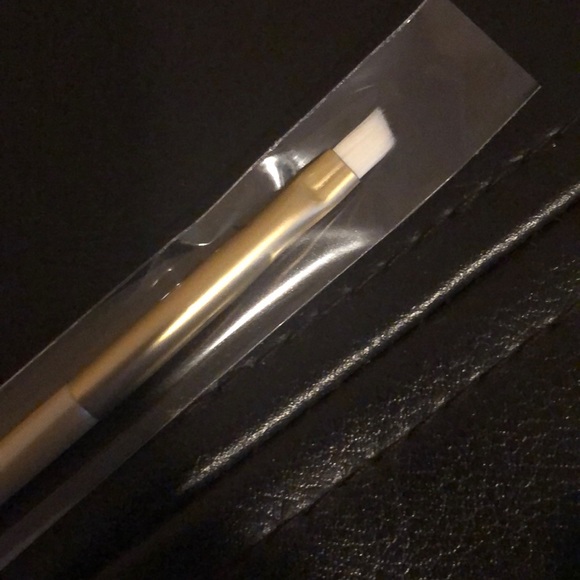 ⚡️Morphe Brushes & Case ⚡️ - Picture 11 of 12